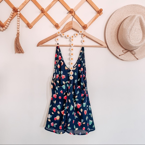 hug Tops - boutique NWT owl print daisy halter top